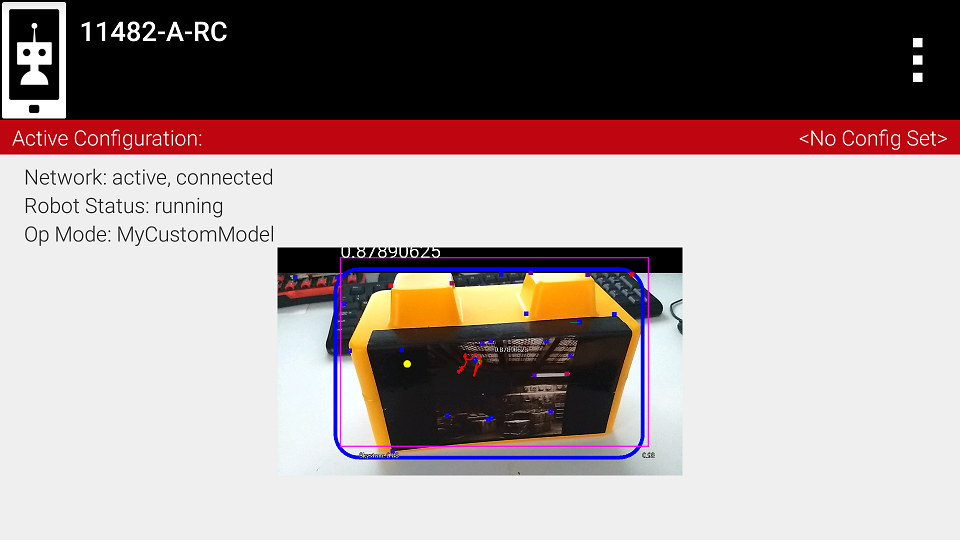 /images/Using-a-Custom-TensorFlow-Model-with-Blocks/skystoneDetected.png